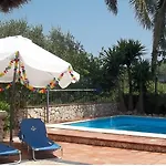 Euthalia Bed & Breakfast