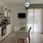 Euthalia Bed & Breakfast 4*