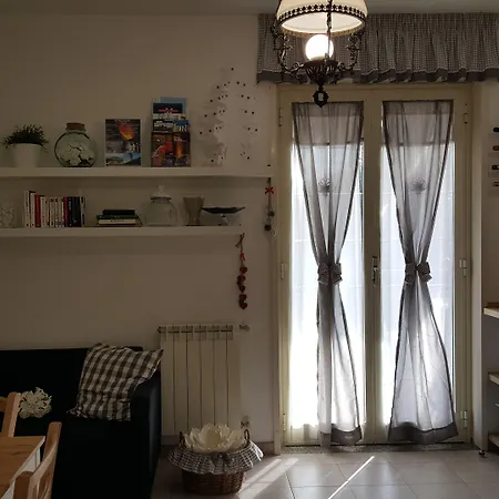 Euthalia 4* ריפוסטו