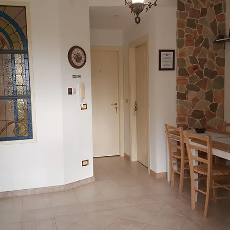 Alojamento de Acomodação e Pequeno-almoço Euthalia 3*