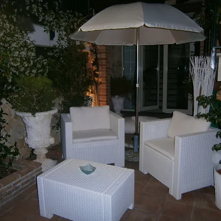 فندق مبيت وإفطار Euthalia 3*