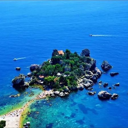 Alojamento de Acomodação e Pequeno-almoço Euthalia 3*