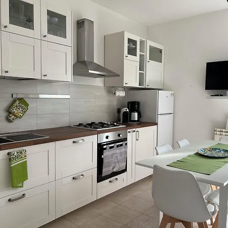 Alojamento de Acomodação e Pequeno-almoço Euthalia Riposto