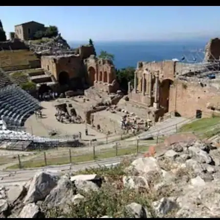Euthalia 3*